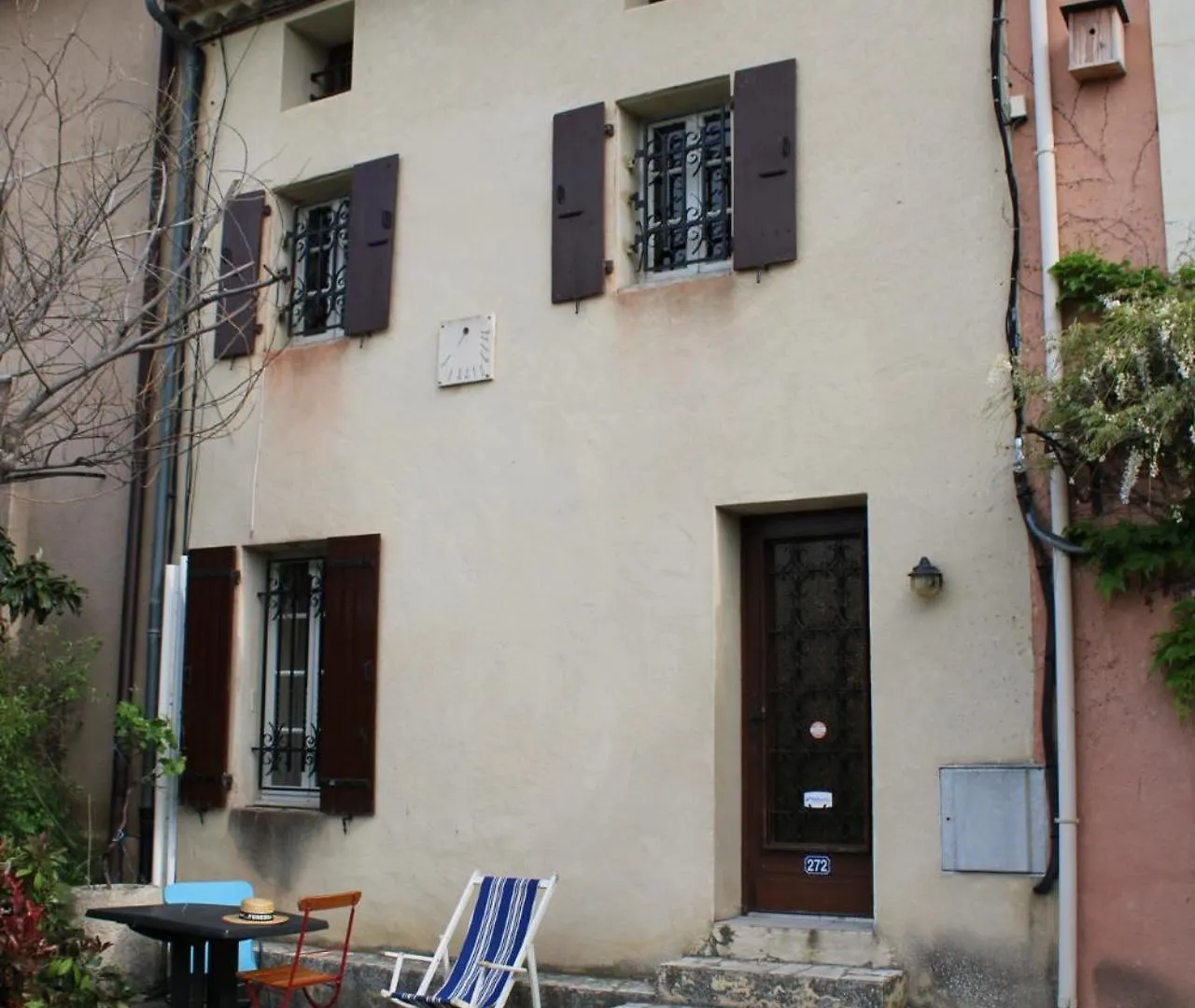 Holiday home Maison De Village Entrechaux